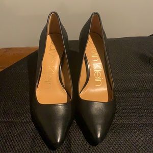 Calvin Klein Women’s Kirstin Pumps. Black Leather. Size 8. Basically Brand New!
